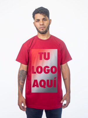 Remera bordó personalizada con tu logo estampado en DTF