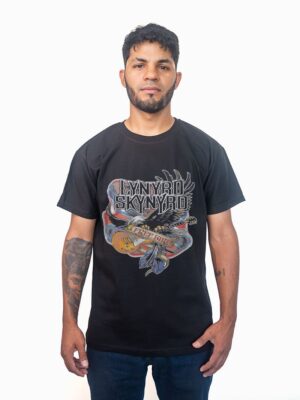 Remera negra con estampa de Lynyrd Skynyrd