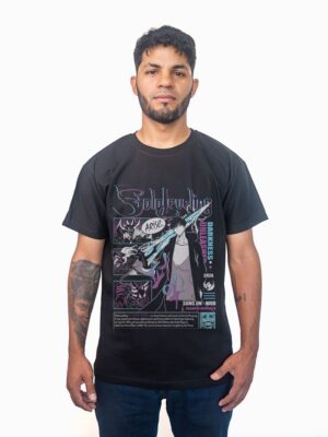 Remera negra con estampa de Solo Leveling