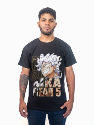 Remera negra con estampa de Luffy gear 5 de anime one piece