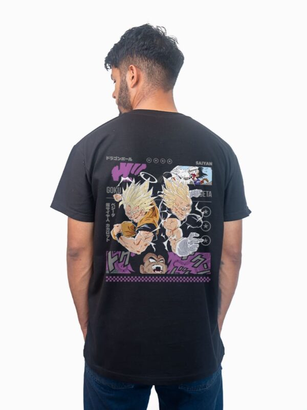 Remera negra con estampa de Goku y vegueta revividos de anime Dragon Ball
