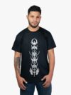 Remera negra con estampa de Mascaras de Los Caballeros del Zodiaco
