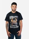 Remera negra con estampa de Vegeta entrenando como un super saiyayin de anime Dragon Ball