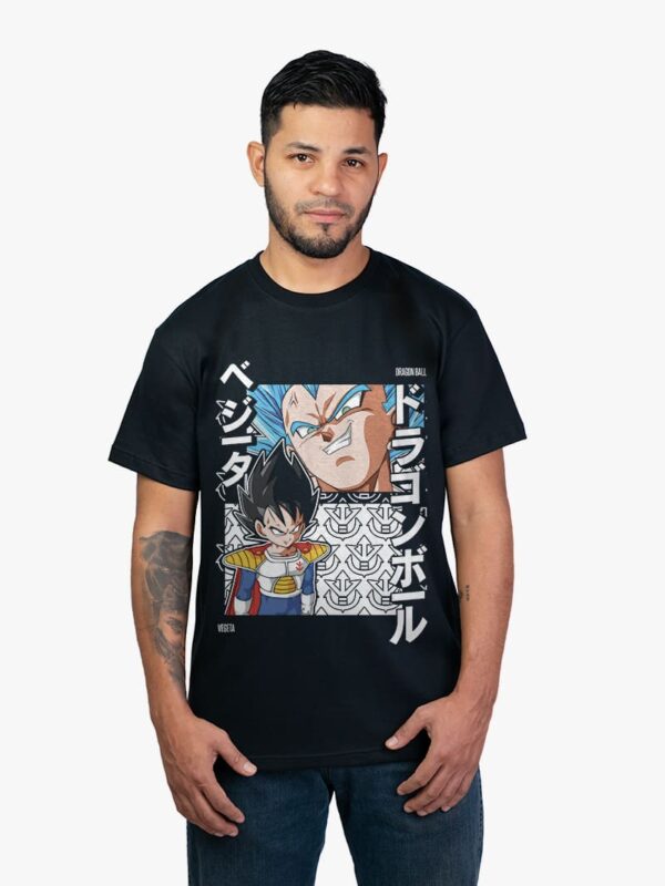 Remera negra con estampa de Vegeta de anime Dragon Ball