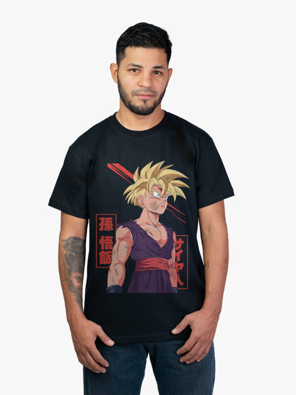 Remera negra con estampa de Goku de anime Dragon Ball
