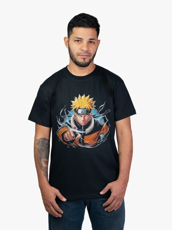 Remera negra con estampa de Noelle de Black Clover