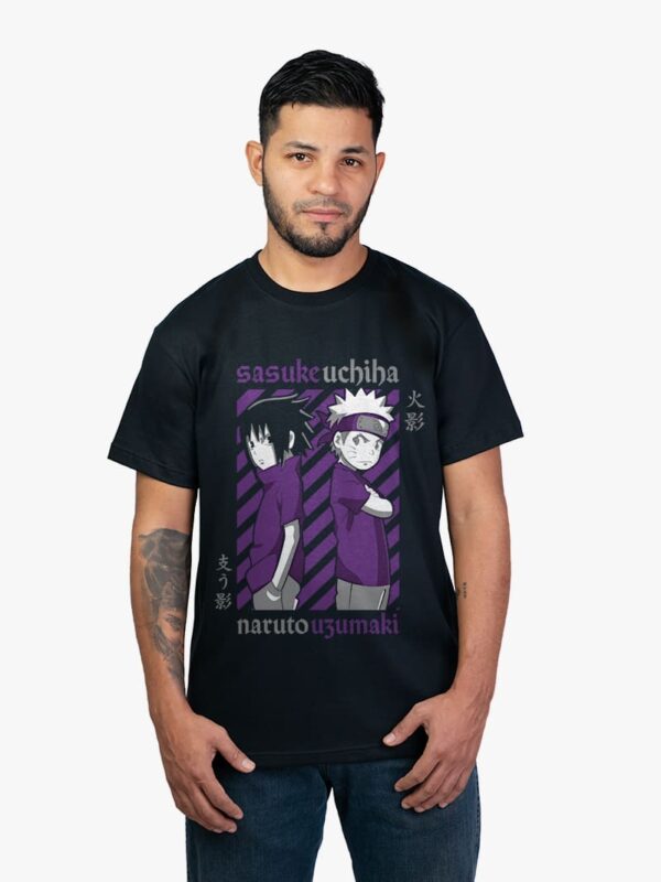 Remera negra con estampa de Naruto y Sasuke de Naruto