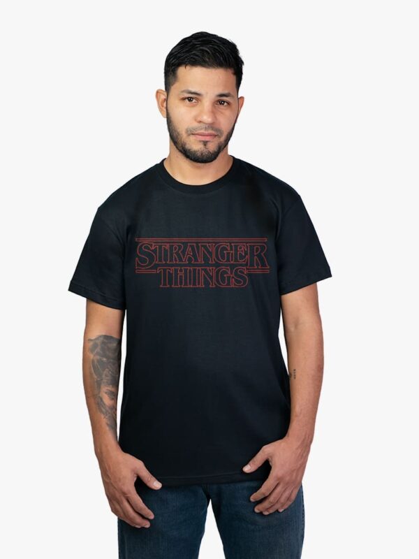 Remera de serie stranger things logo