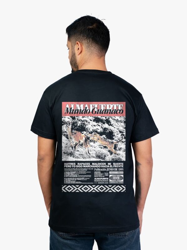 Remera de Mundo Guanaco de banda de rock Almafuerte