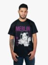 Remera negra con estampa de Merlin de Siete Pecados Capitales