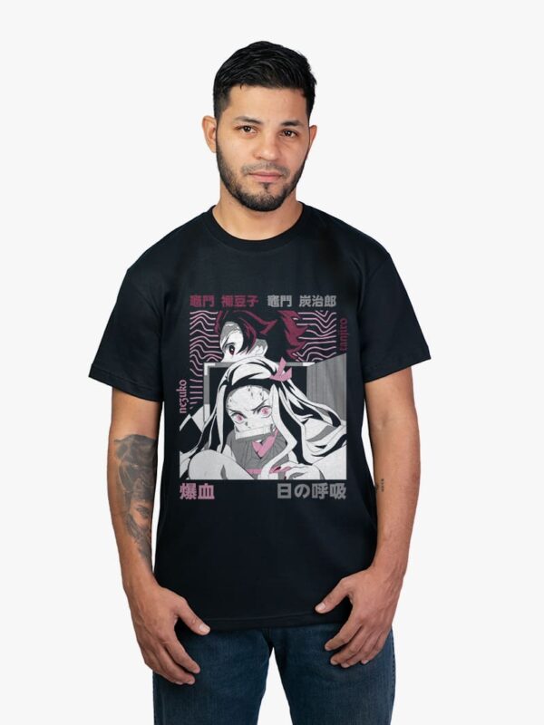 Remera negra con estampa de Nezuko de Kimetsu No Yaiba Demon Slayer